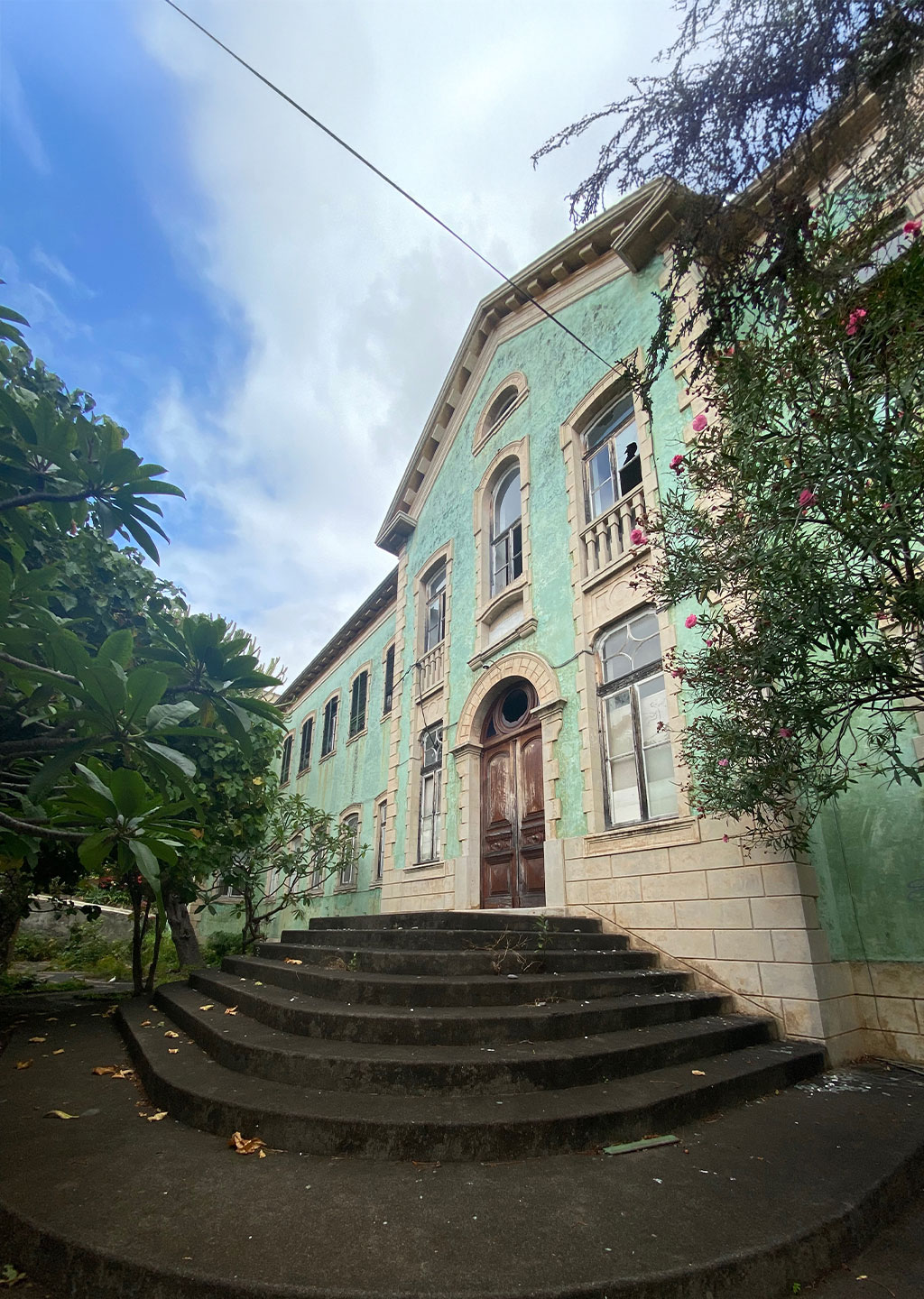 sharing school madeira